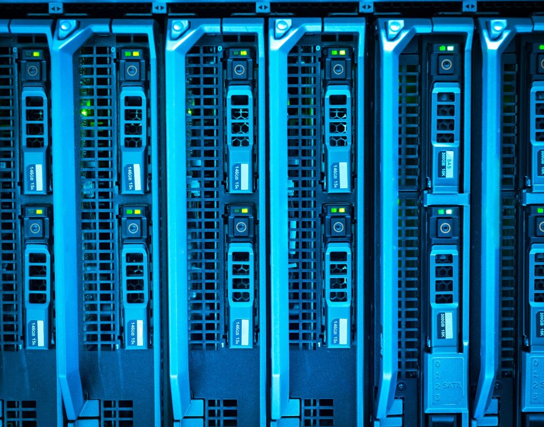 Illuminated server racks in a data centre